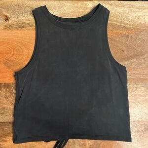 Lululemon cropped tank top